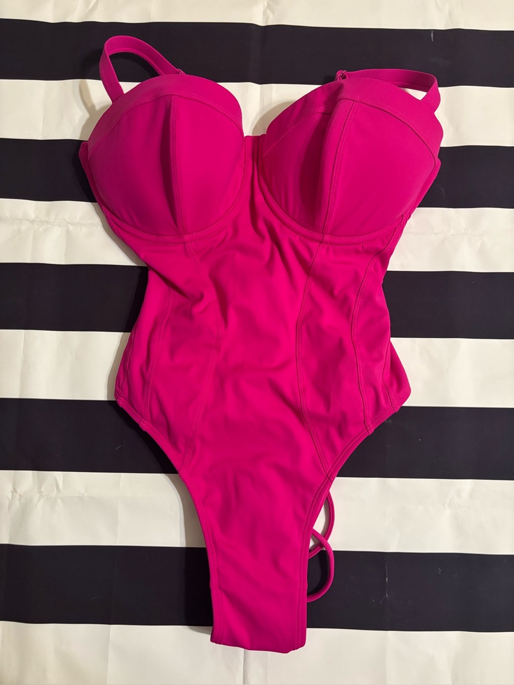 BNWOT TA3 High Cut Lushy Shape Wear One Piece Swimsuit Small Short F/G